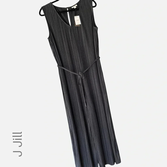 NWT J JILL PURE JILL PLEATED KNIT JUMPSUIT CHARCOAL GRAY | SIZE: LARGE - Picture 1 of 10